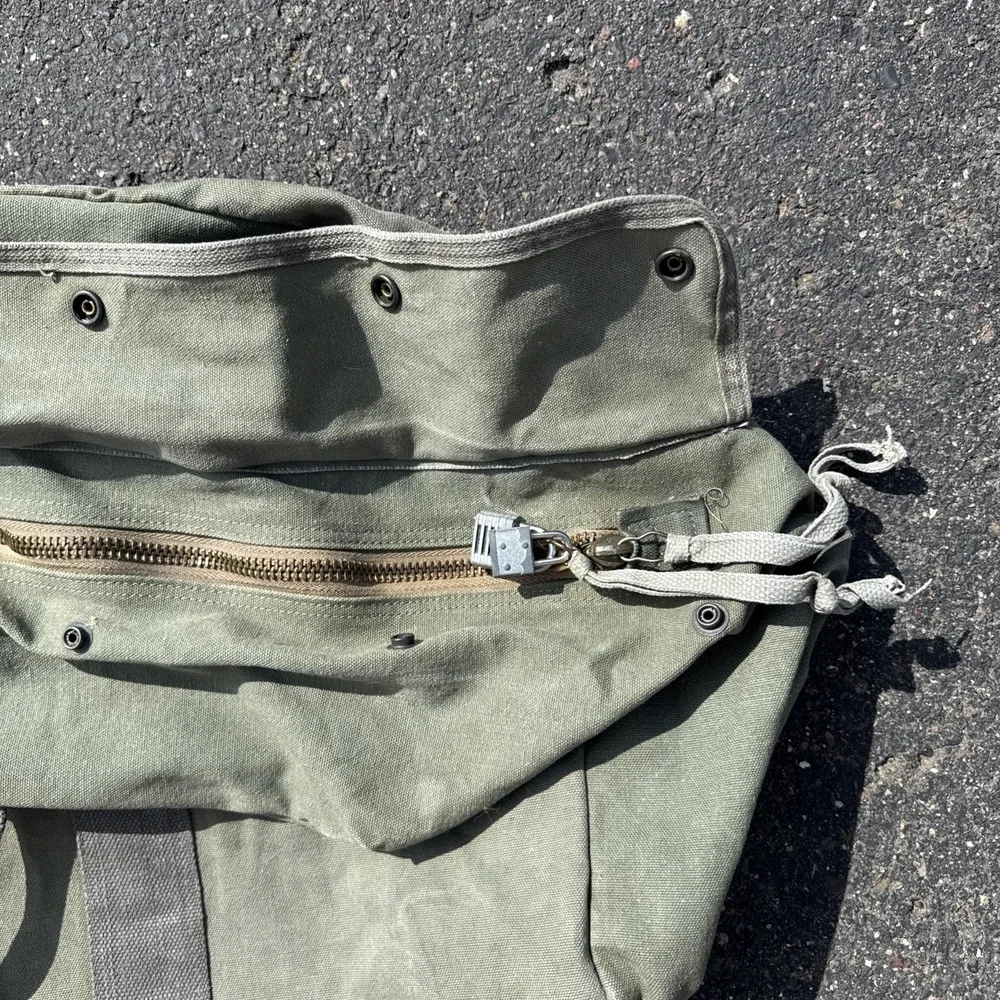 Vintage US Military Flyers Kit Bag B-4 Sage Green Canvas Duffle 1980s Distressed